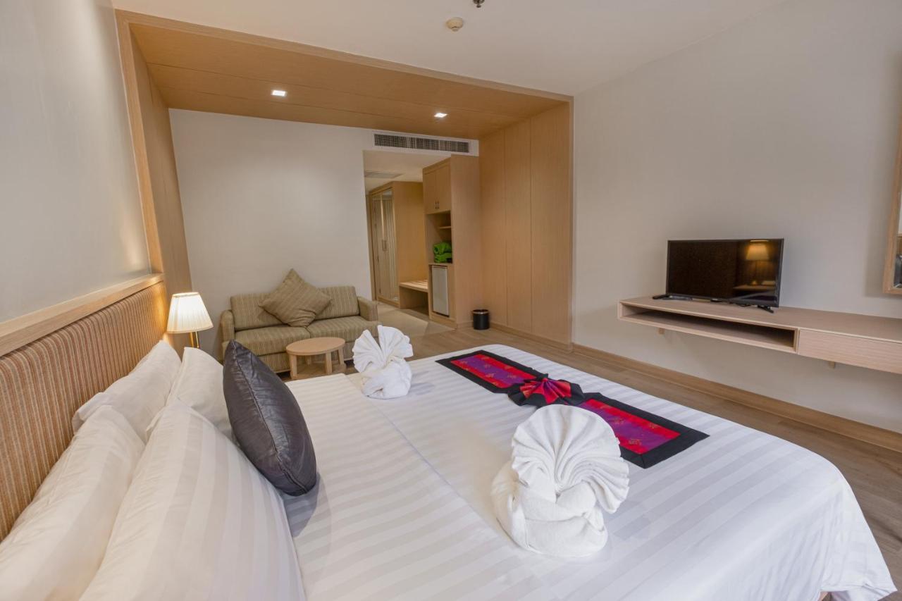 Art Patong Residence Mai Khao Exterior photo
